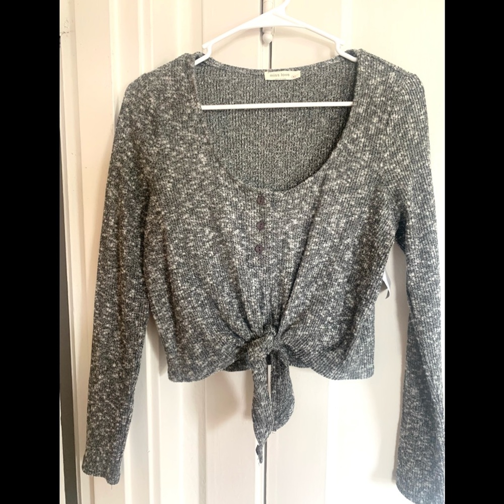 Miss love scoop button down crop